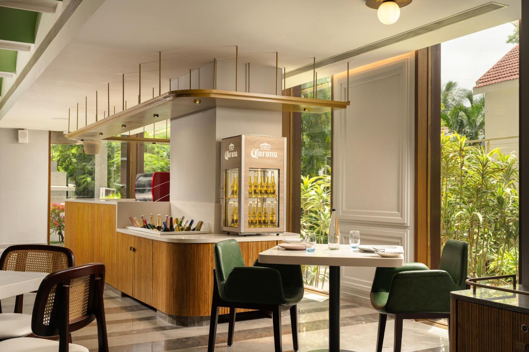 Grand Mercure Bangalore - An Accor Brand Exterior photo