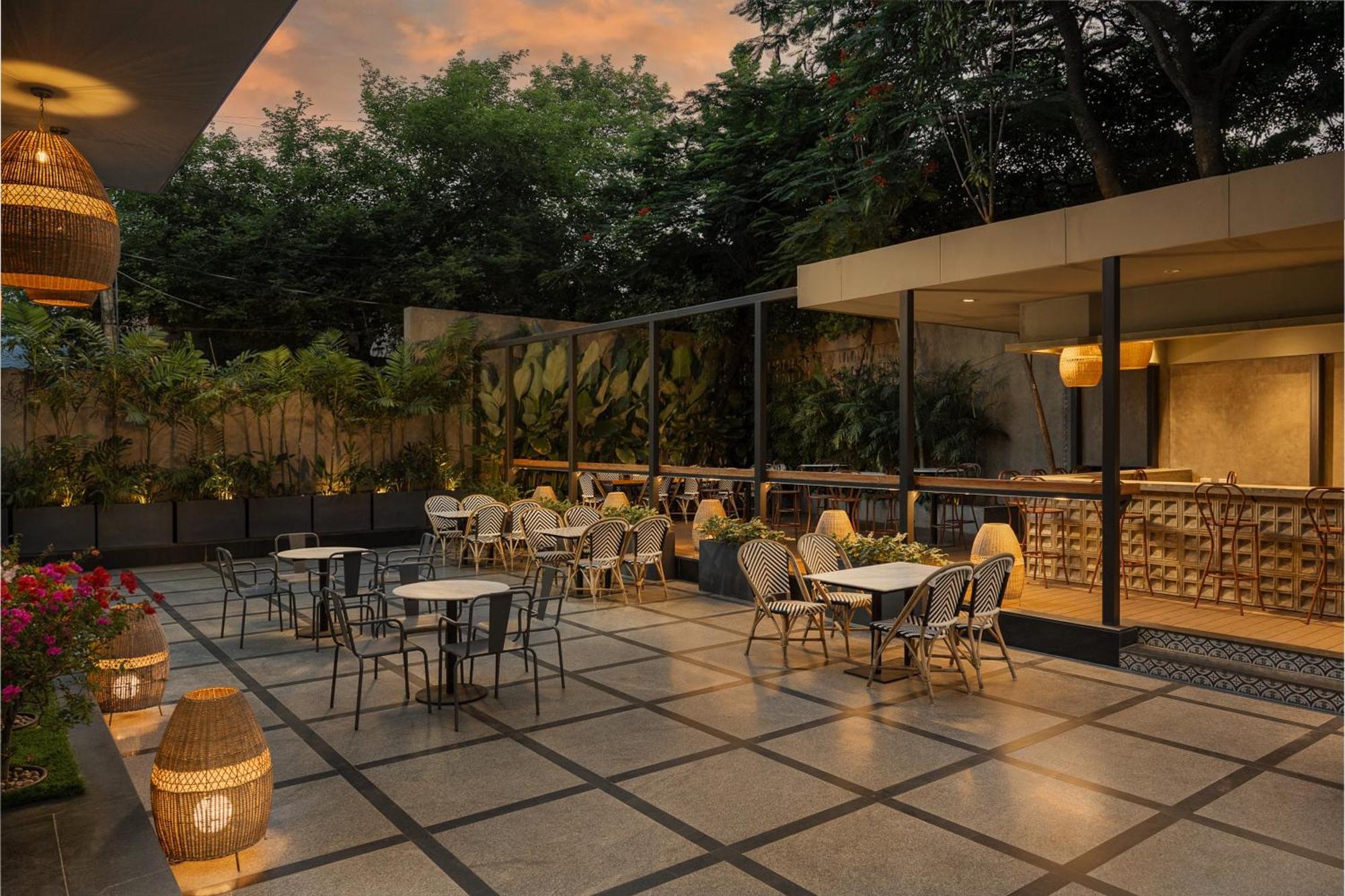 Grand Mercure Bangalore - An Accor Brand Exterior photo