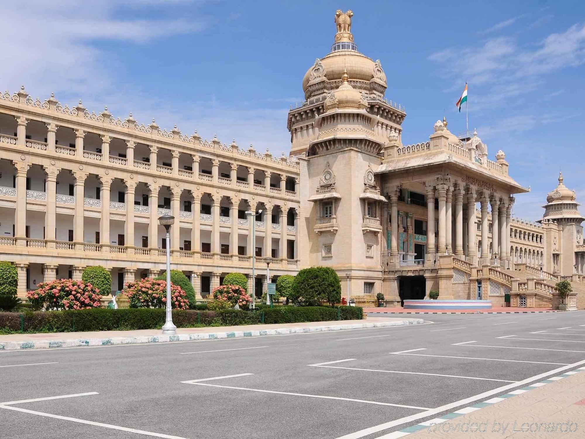 Grand Mercure Bangalore - An Accor Brand Exterior photo