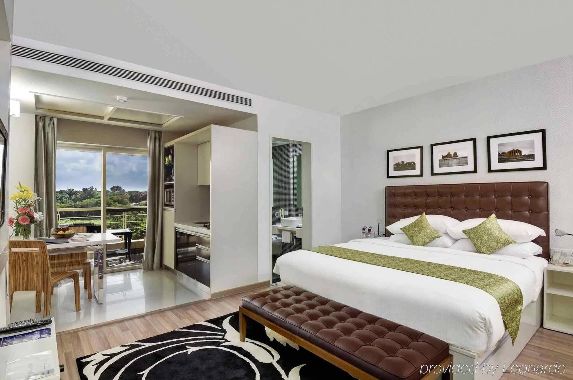 Grand Mercure Bangalore - An Accor Brand Exterior photo